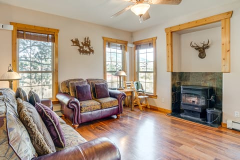 2 Mi to Frisco Slopes: Cozy Retreat w/ Mtn Views! House in Frisco