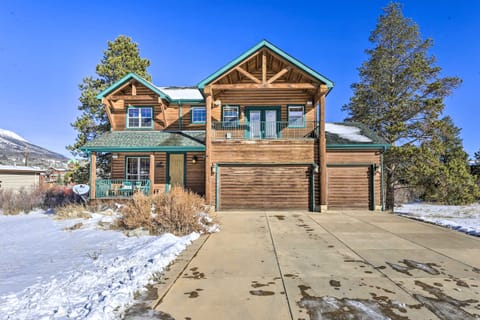 2 Mi to Frisco Slopes: Cozy Retreat w/ Mtn Views! House in Frisco