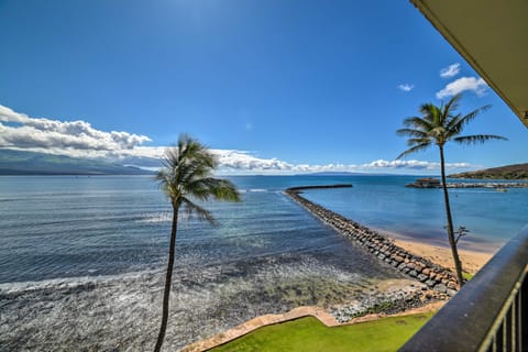 Luxurious Maui Getaway w/ Panoramic Ocean Views! Apartment in Maalaea