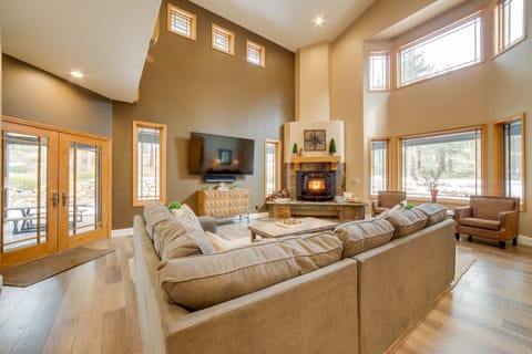 4 Mi to Ski Mt Rose: Sleek Reno-Lake Tahoe Home House in Sierra Nevada