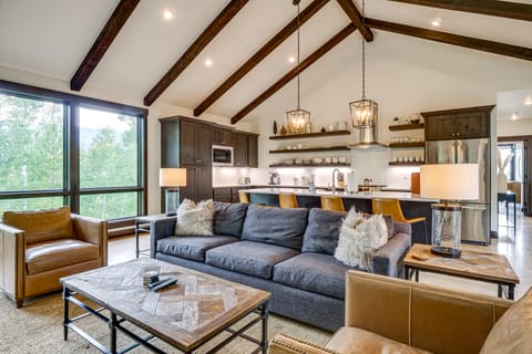 Private 1+ Acre & Hot Tub: Silverthorne Mtn Escape House in Summit County