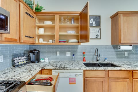 Private Patio + Yard: Home By Tinker & Hospitals! House in Oklahoma City