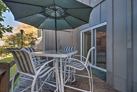 1 Mi to Jack Frost Ski Resort: Water-View Retreat Apartment in Kidder Township