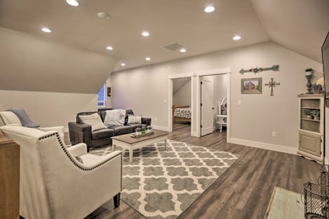 Chic Farmhouse w/ Creek in Heart of Wine Country! House in Willamette Valley