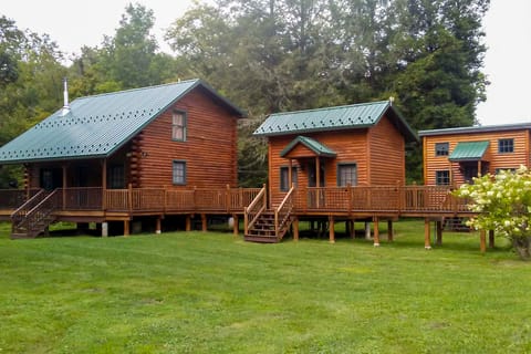 Scenic Log Cabin with Fire Pit & Stocked Creek! House in Allegheny River