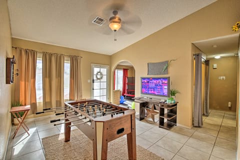 Yuma Retreat w/ Fire Pit in a Golf Course Mecca! House in Fortuna Foothills