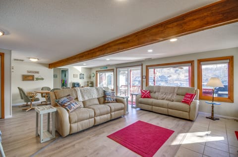 'Hiller Haus' w/ Boat Dock in Lake of the Ozarks! House in Lake of the Ozarks