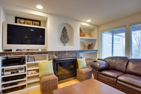 Grand Junction Abode ~ 2 Miles to Wineries & Golf! House in Grand Junction