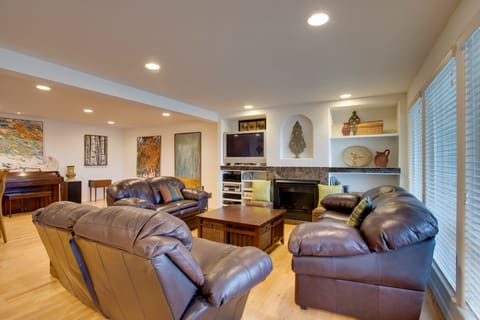 Grand Junction Abode ~ 2 Miles to Wineries & Golf! House in Grand Junction