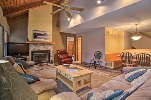 Gated Resort Home: Norris Lake Access, Shared Dock House in Norris Lake