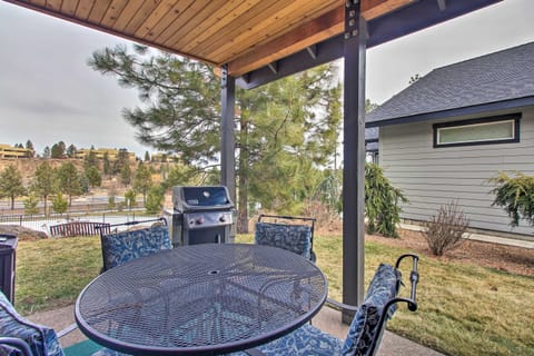 ‘The Ark at Farewell Park,’ 20 Mi to Mt Bachelor! House in Bend