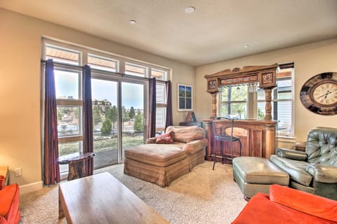 ‘The Ark at Farewell Park,’ 20 Mi to Mt Bachelor! House in Bend