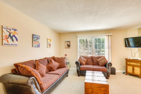 Homey Windham Condo: Hike & Ski the Catskill Mtns! Apartment in Capital District, NY, USA