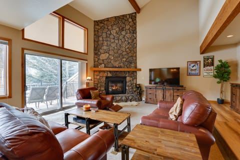 Deck + Mtn View: Keystone Townhome Near Resort! Apartment in Keystone