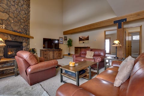 Deck + Mtn View: Keystone Townhome Near Resort! Apartment in Keystone