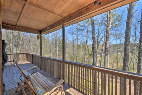 Helen Cabin w/ Deck & Hot Tub < 1/2 Mi to Main St House in Helen