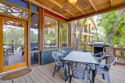 Deck & Gas Grill: Riverfront McQueeney Duplex House in McQueeney
