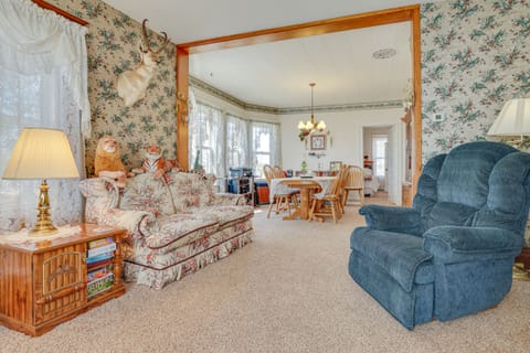 Historic Farmhouse w/ Fire Pit: Pet Friendly! House in Wisconsin