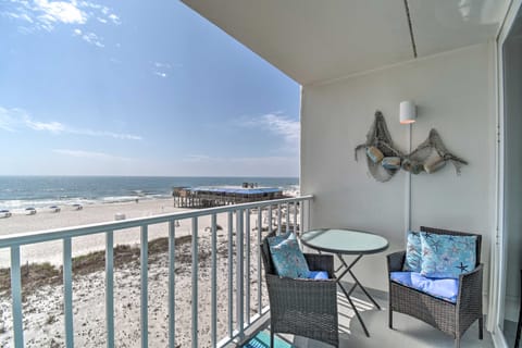 Bright Gulf Shores Beachfront Condo w/ Pool Access Apartment in Gulf Shores