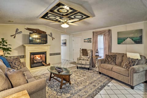 Broken Bow Home: 2 Mi to Beavers Bend State Park House in Broken Bow