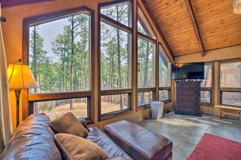 Central Ruidoso Mountain Home, Steps to Downtown House in Ruidoso