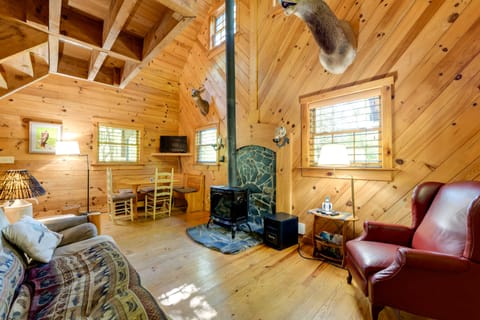 Hot Tub + Furnished Porch: Balsam Grove Cabin House in Gloucester