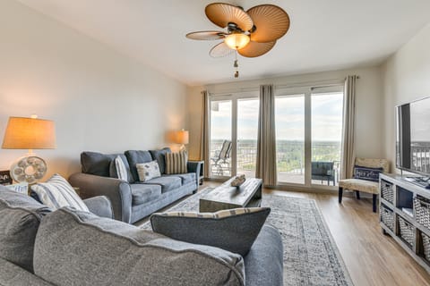 Comfy PCB Condo w/ View & Private Beach Access! Apartment in Panama City Beach