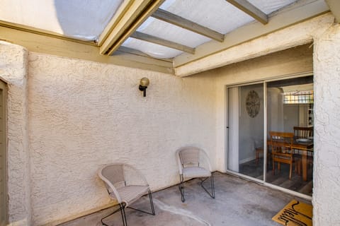 4 Mi to Mill Ave: Family Retreat w/ Patio in Tempe Apartment in Tempe