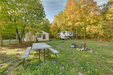 400-Acre Outdoor Enthusiast's Lodge in Mancelona! House in Michigan