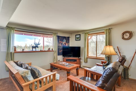 Fairplay Cabin w/ Mtn View ~ 4 Mi to Platte River! House in Park County