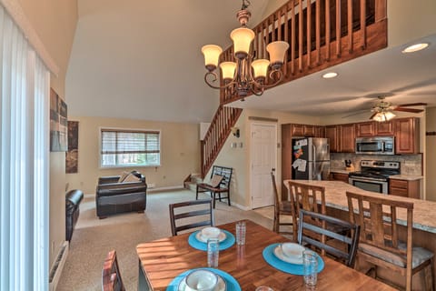 6 Mi to Skiing: Family Poconos Home w Decks! House in Kidder Township