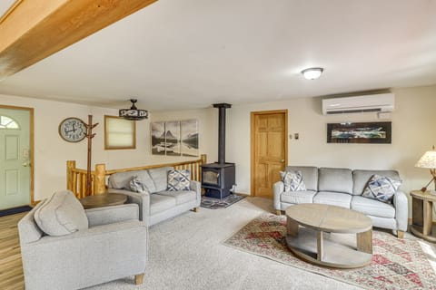 Scenic Forest Lodge Outside Glacier National Park! House in Glacier National Park