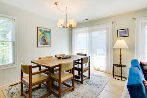Walk to Beaches: Family Getaway in Bethany Beach! House in Bethany Beach