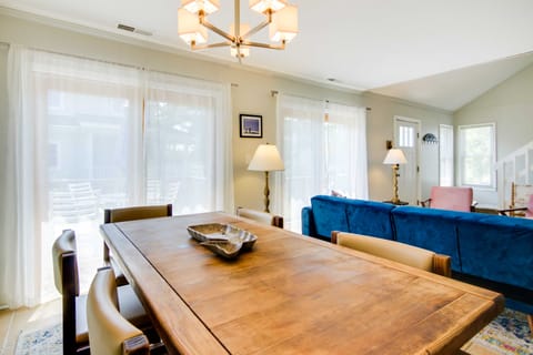 Walk to Beaches: Family Getaway in Bethany Beach! House in Bethany Beach