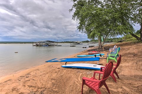 Lakefront Home w/ Private Beach Access! Apartment in Longtown