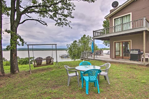 Lakefront Home w/ Private Beach Access! Apartment in Longtown
