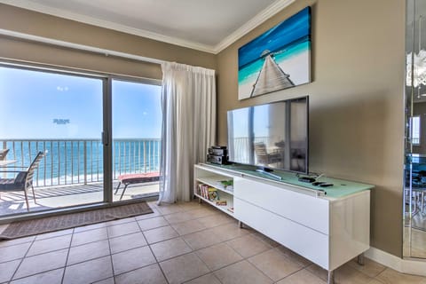 Gulf Views & Pool Access: Coral Reef Resort Condo Apartment in Lower Grand Lagoon