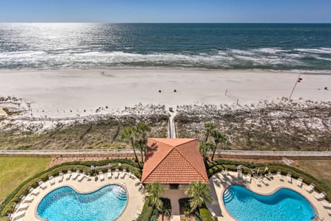 Gulf Views & Pool Access: Coral Reef Resort Condo Apartment in Lower Grand Lagoon