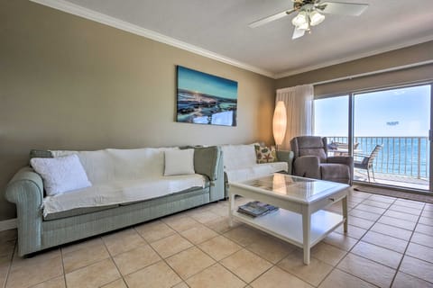 Gulf Views & Pool Access: Coral Reef Resort Condo Apartment in Lower Grand Lagoon