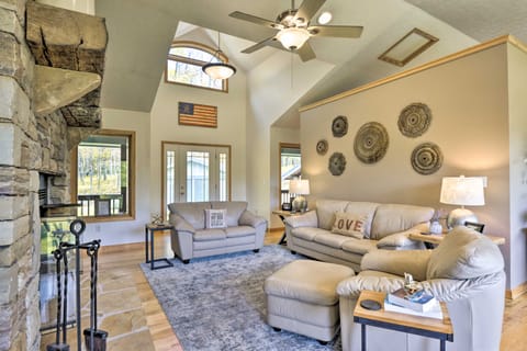 Secluded Oakland Gem w/ Hot Tub: Dogs Welcome! House in Garrett County