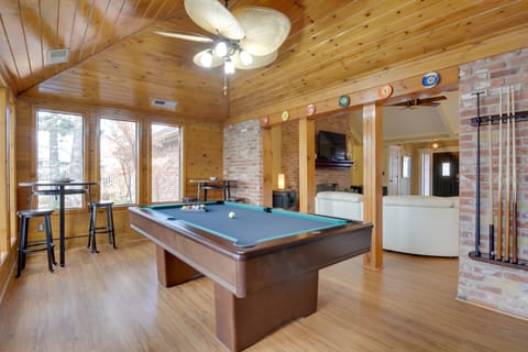 Luxe Home w/ Private Pool & Game Room in Vinita House in Ozark Mountains