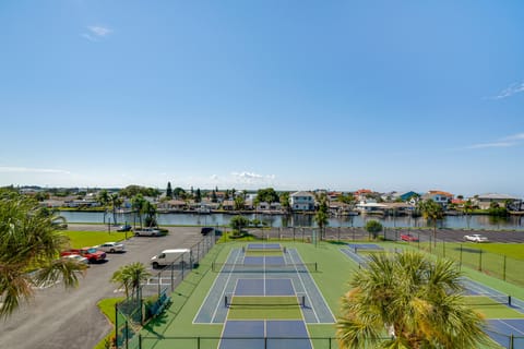 Balcony & Resort Amenities: Gulf Coast Escape! Apartment in Hudson