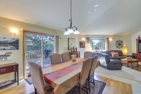 1 Mi to Flathead Lake: Bigfork Village Retreat House in Bigfork