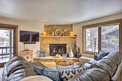 Frisco Home w/ Mountain Views: Walk to Main St! Apartment in Frisco