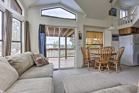 Bright Fairplay Cabin w/ Deck + All-Seasons Fun! House in Park County