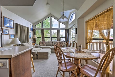 Bright Fairplay Cabin w/ Deck + All-Seasons Fun! House in Park County