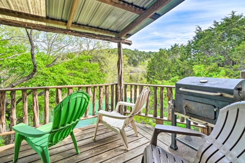 'Cedar Falls Cabin 5': 1/2 Mile to Turner Falls House in Davis