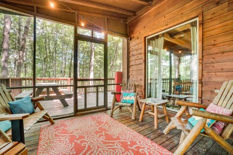 Helen Area Rustic Retreat ~ 5 Miles to Main Street House in White County