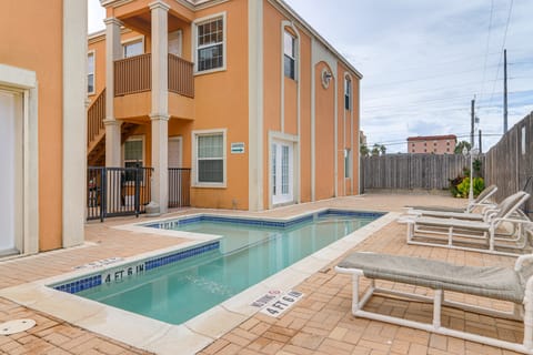 Island Retreat w/ Pool Access - 1 Block to Beach! Apartment in South Padre Island
