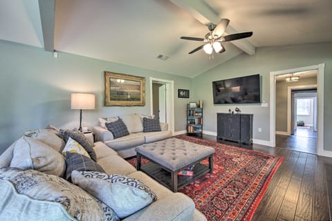 Spacious New Braunfels Escape w/ Private Deck! House in New Braunfels